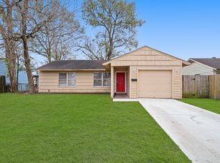 5814 Southwind St, Houston, TX 77033