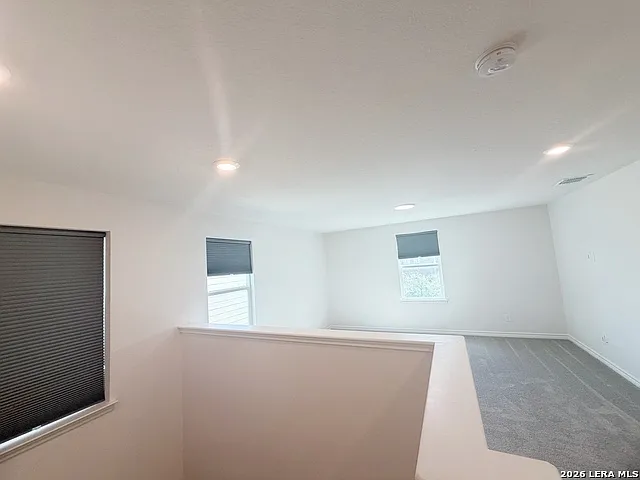 631 Anthem Ln — Photo 40