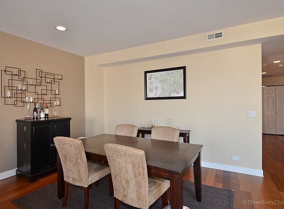 3rd image of 651 N Milwaukee Ave APT 505