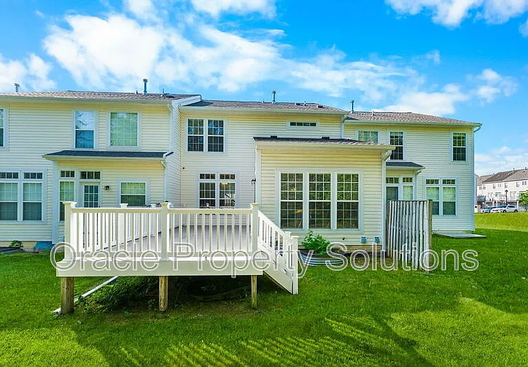 7550 Maidenhead Dr — Photo 38