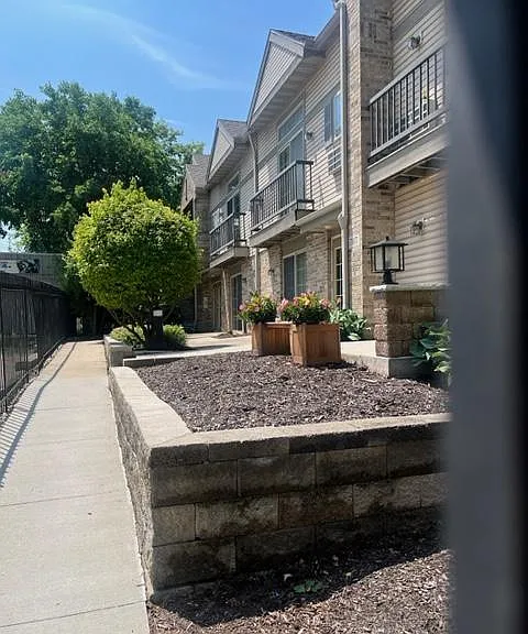 707 E Pleasant St #210 — Photo 1