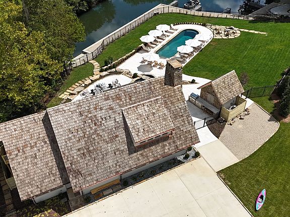 5th image of 175 Waters Edge Ln
