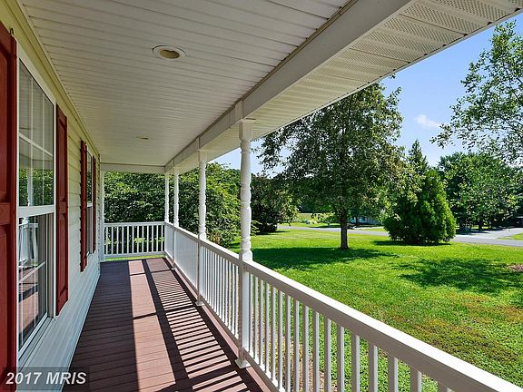 4th image of 309 Overlook Dr