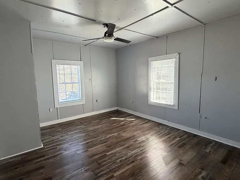 1108 Wyllie Ave — Photo 26