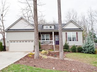 121 Running Fox Ln, Belton, SC 29627