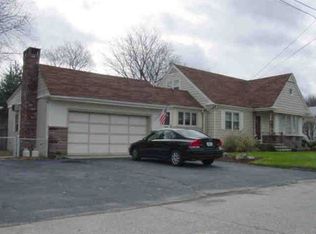 100 Victor Ave, Johnston, RI 02919