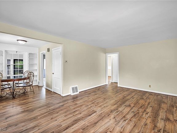 4th image of 2360 15th St