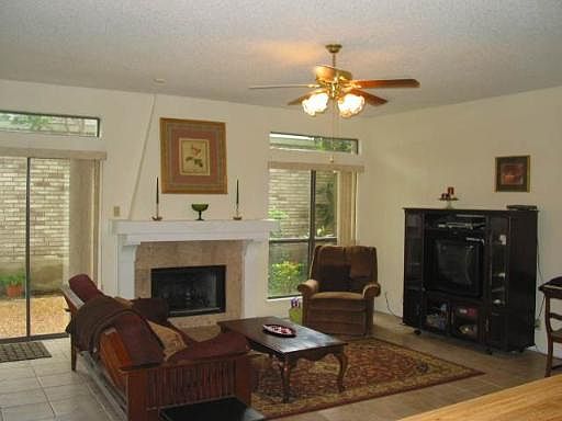 4th image of 5939 NE Heather View