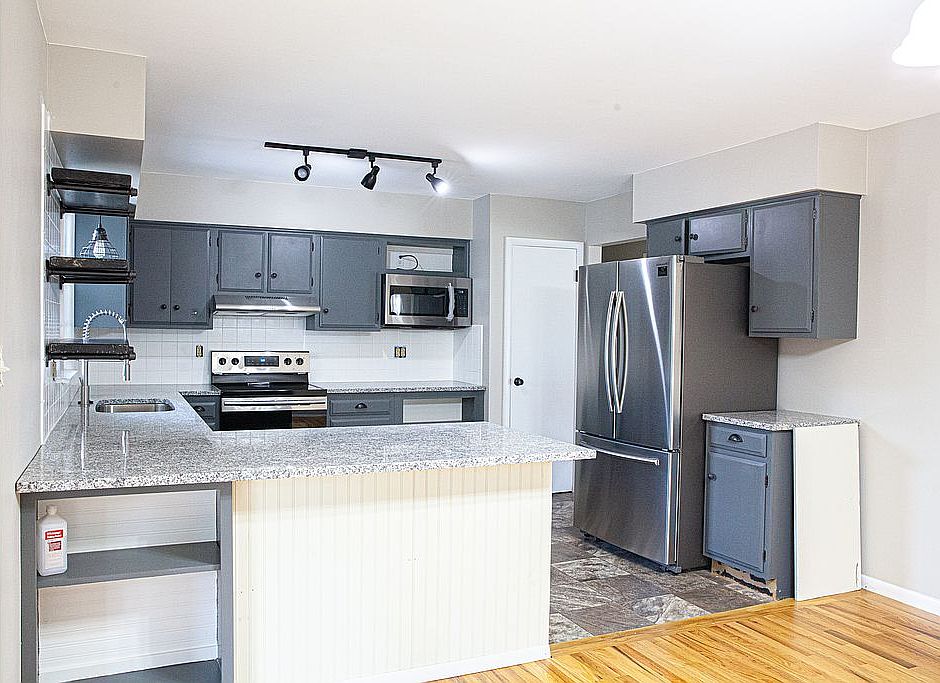 1st image of 8266 Outer Lincoln Ave