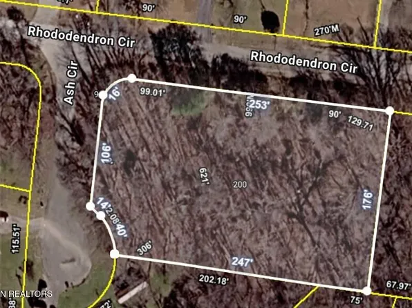 200 Rhododendron Cir, Crossville, TN 38555