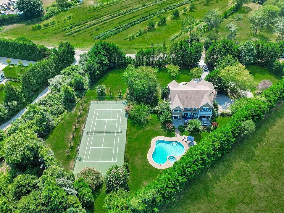 72 Windmill Ln