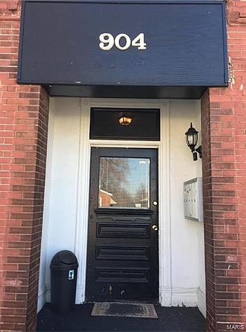 1st image of 904 Zeiss Ave