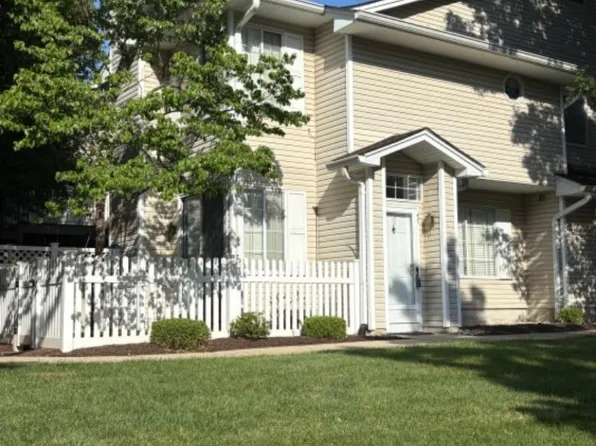 47 Encampment Dr, Bedminster, NJ 07921