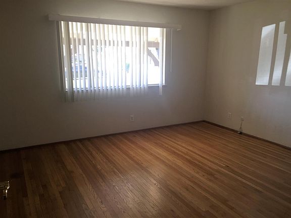 3rd image of 1032 Renoir Ct