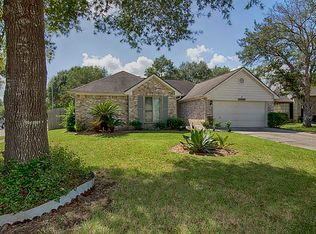 16010 Copper Canyon Dr, Friendswood, TX 77546