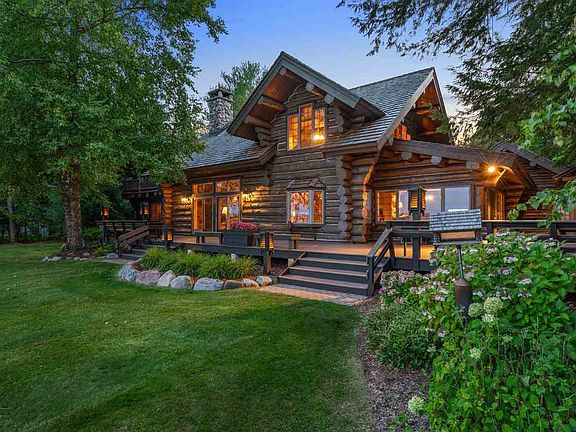 3rd image of 279 N West Torch Lake Dr