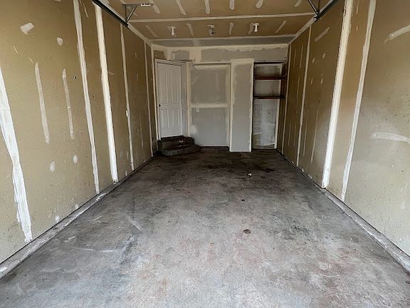 2nd image of 3658 Deloy Dr APT 4