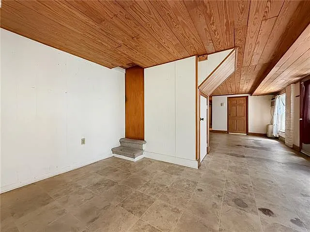 627 N Olympia St #B — Photo 3
