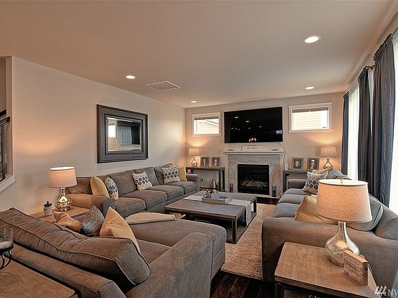3rd image of 8407 8th Pl SE