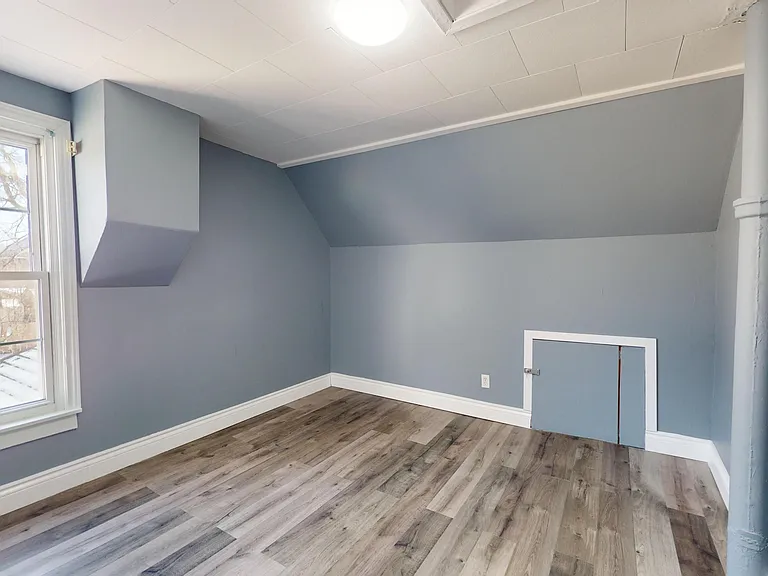 396 John St #1 — Photo 17
