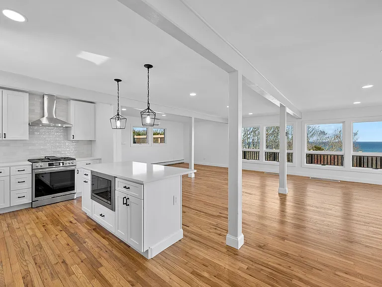 2 Dolphin Way — Photo 3