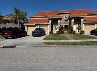 2525 Aspen Creek Ln APT 101, Naples, FL 34119