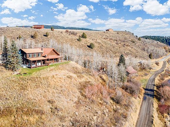 2nd image of 1547 Cherry Butte Rd