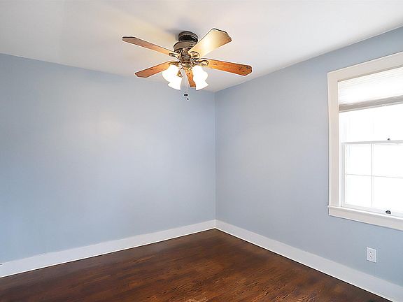 2nd image of 521 S 7th St