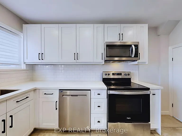 200 Waterloo Ave #2 — Photo 16