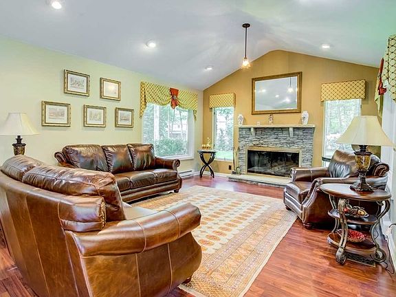 4th image of 22 Bondsburry Ln