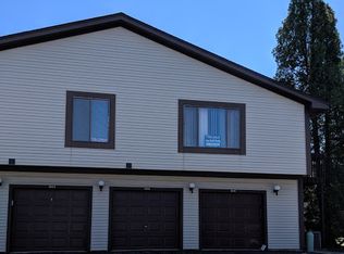 1808 Raintree Ct #1808, Sycamore, IL 60178