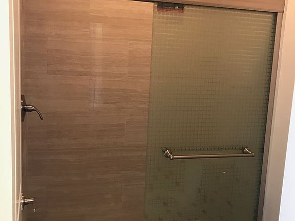 5th image of 611 Millich Dr