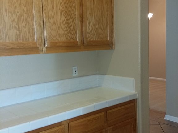5th image of 2463 Briarcliff Dr