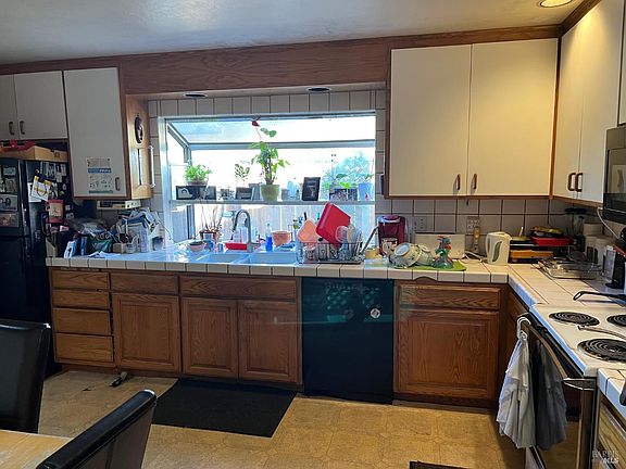 4th image of 70 McKeon Court