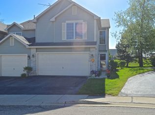 3330 Cottonwood Ct, McHenry, IL 60051