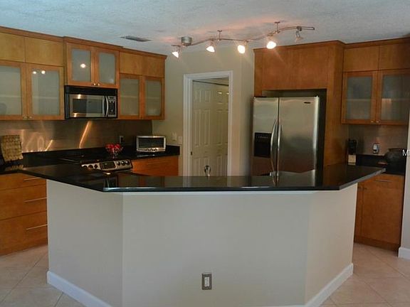 3rd image of 1356 Countryridge Pl