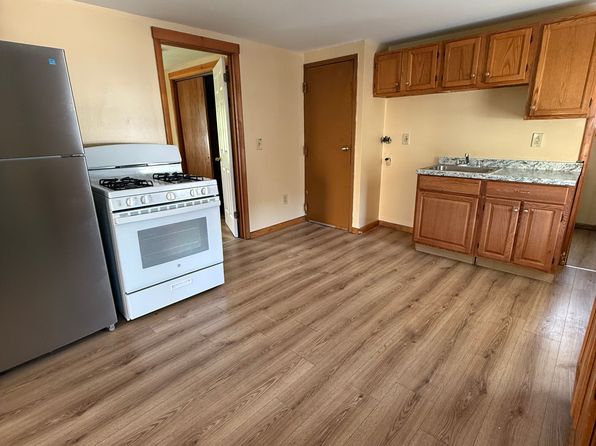 362 Washington Ave APT 3