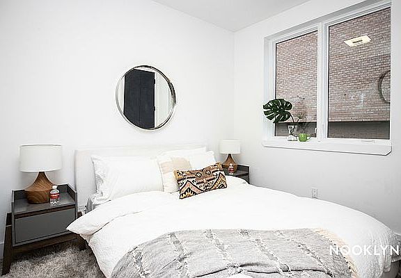 3rd image of 119 Clifton Pl #3B