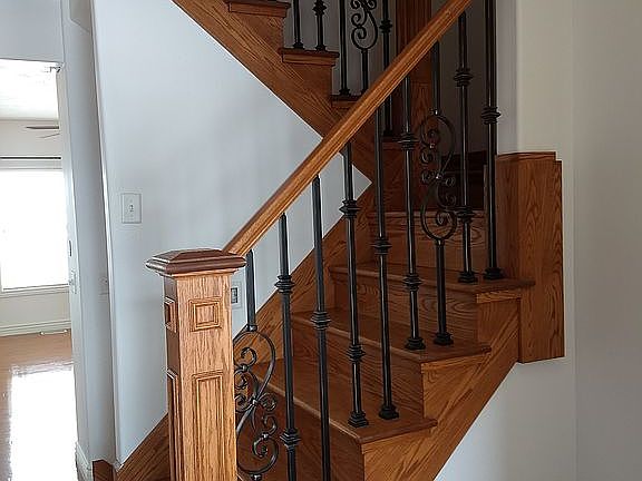 Entry and upper staircase