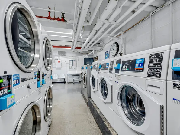 1 Fordham Hill Oval image 22 of 43