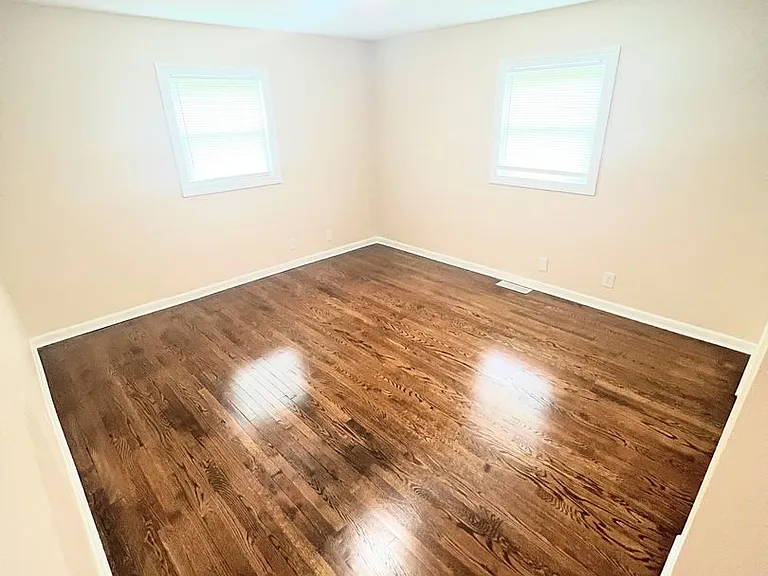 41 Lynette Dr — Photo 9