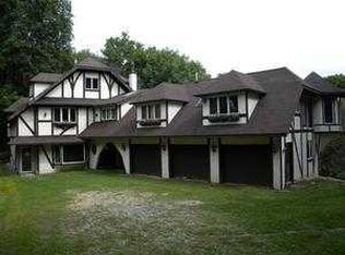 10 McCure Ct, New Milford, CT 06776