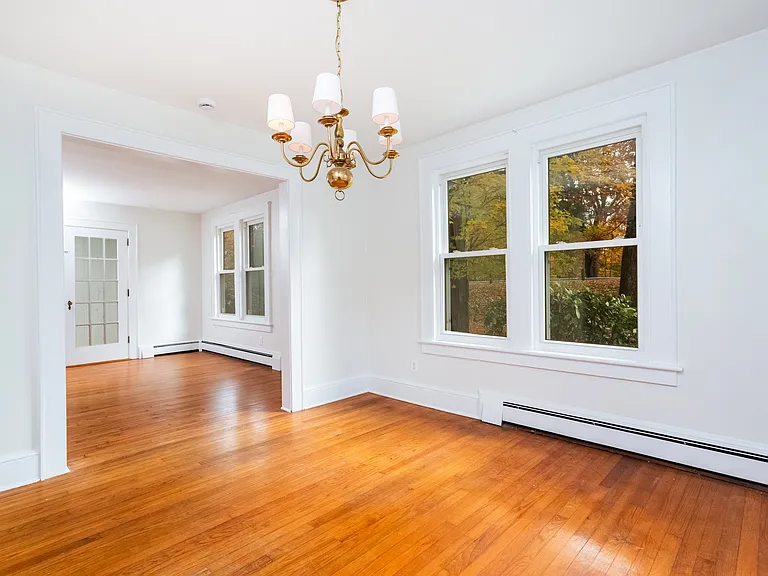 31 Hillandale Rd — Photo 19