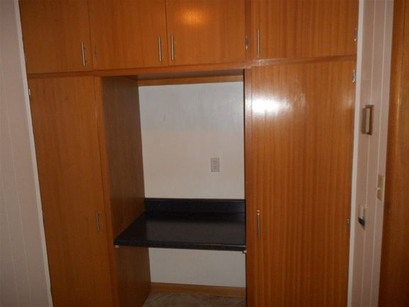 5th image of 132 Crescent Dr