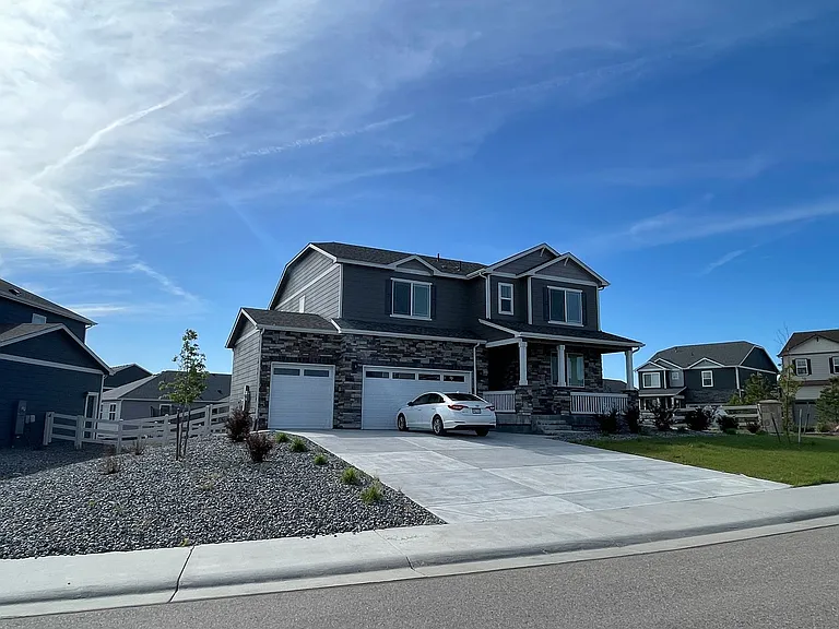 2224 Rosette Ln — Photo 3
