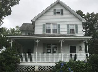 3 Devine Dr, Mahwah, NJ 07430