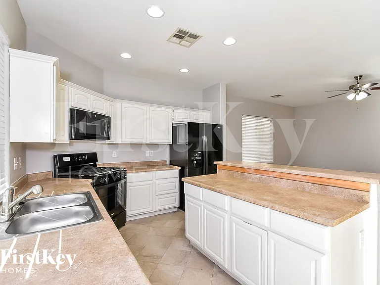 6341 Heather Creek Pl — Photo 8