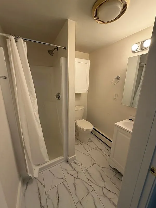 Studio, 1.0 bath, 450 sqft, $1,750 — Photo 4