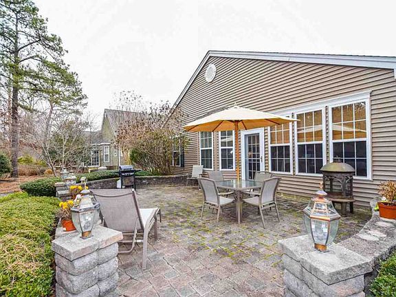 4th image of 697 Cypress Point Dr