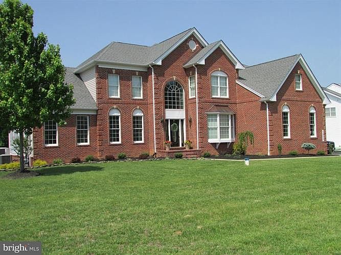 1st image of 1817 Morning Brook Dr